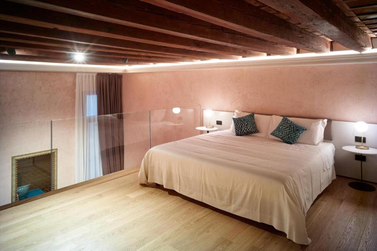 Ca' Dei Proverbi Suites - Wenice Deep Culture Venice Exterior photo