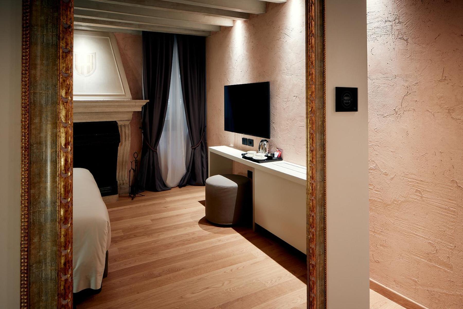 Ca' Dei Proverbi Suites - Wenice Deep Culture Venice Exterior photo